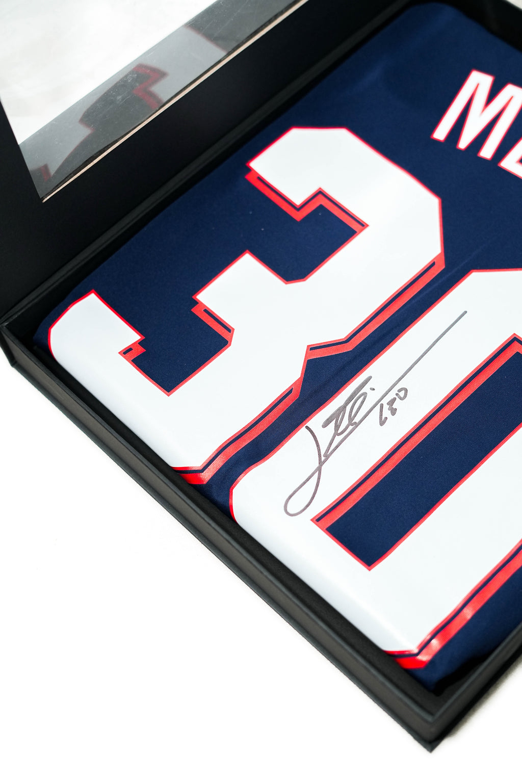 Lionel Messi - Paris Saint-Germain Signed Jersey - Icons COA